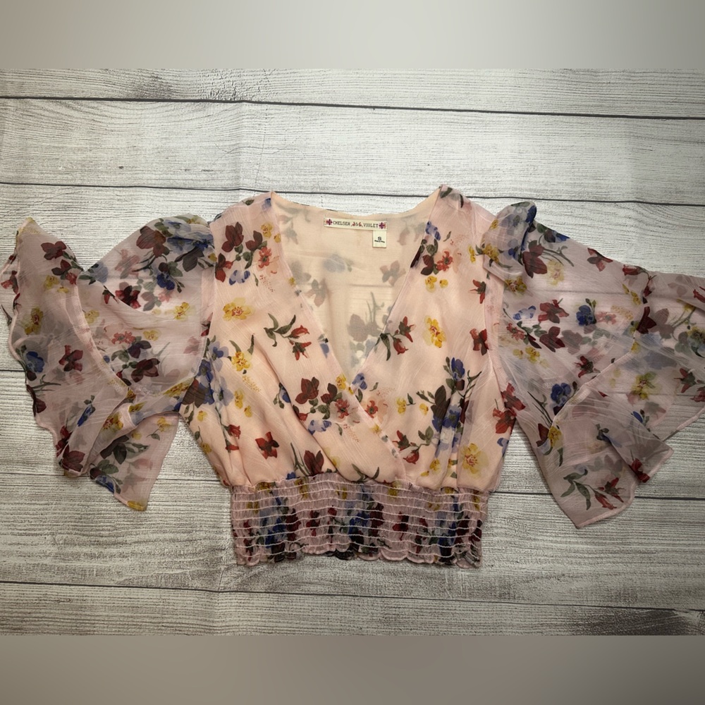 Chelsea & Violet Lined, Floral Pink Cropped Blouse - Size Small